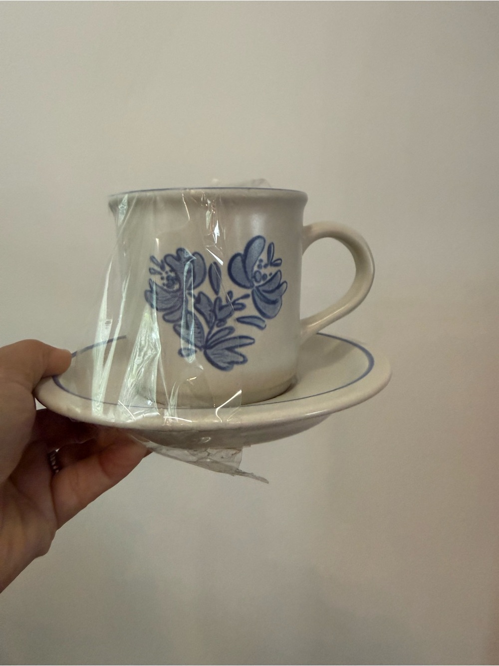 Pfaltzgraff Yorktowne Blue Floral 3 1/2" Coffee Tea Mug Cup w/ Saucer